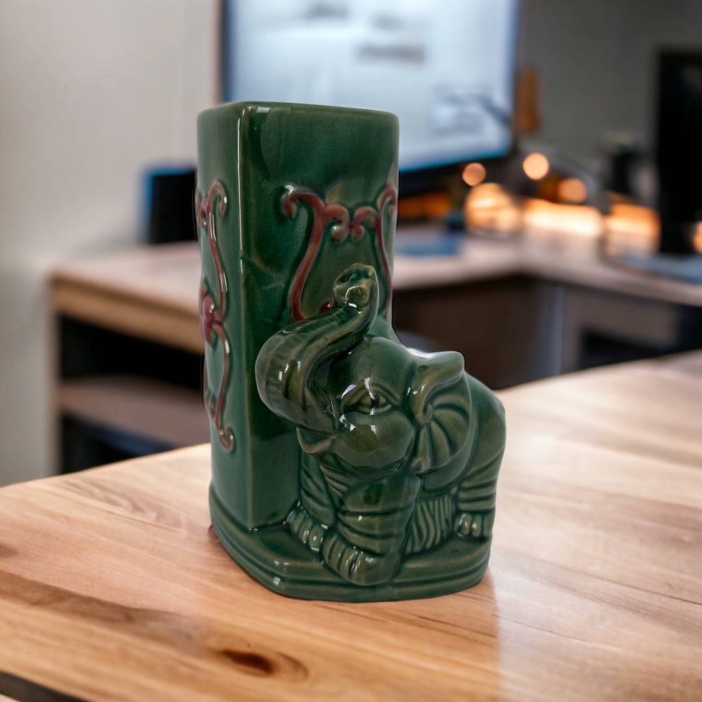 Stunning Figurine Style Ceramic Pot/Planter